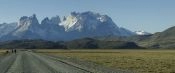 Vista a las Torres del Paine desde la entrada Guía de , 