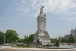 Monumento a La Carta Magna y las Cuatro Regiones Argentinas.  Buenos Aires - ARGENTINA