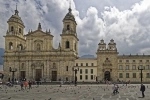 Plaza de Bolívar, Botota. Colombia. Guia de atractivos de Bogota. que ver, que hacer, tour, reservas.  Bogota - COLOMBIA