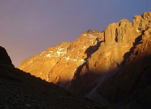 Placa Roja, San Jose de Maipo