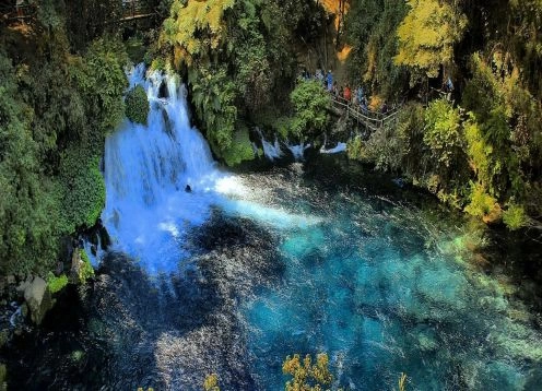 Ojos del Caburgua , Pucon