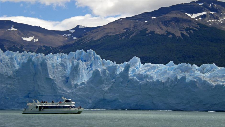 SANTIAGO, TORRES DEL PAINE / EL CALAFATE  (ARGENTINA), , 