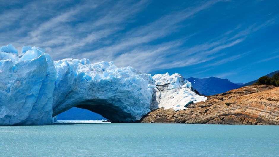 SANTIAGO, TORRES DEL PAINE / EL CALAFATE  (ARGENTINA), , 