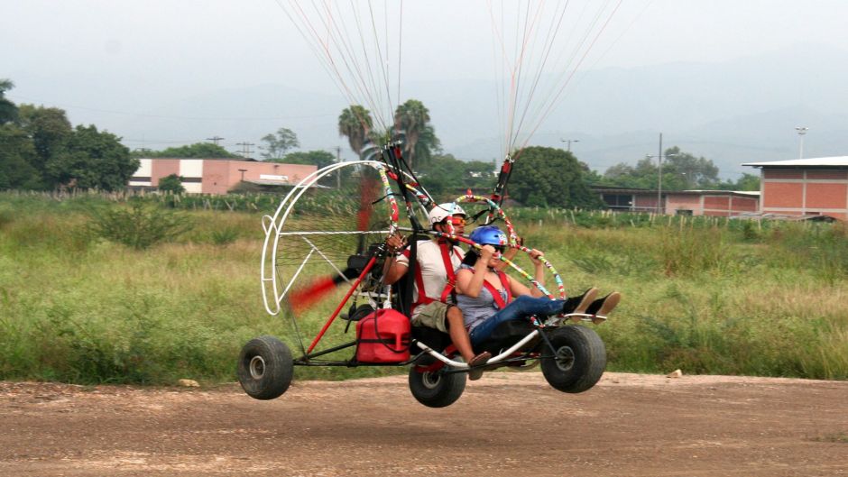 Parapente a Motor, en Cartagena de Indias, Cartagena de Indias, COLOMBIA