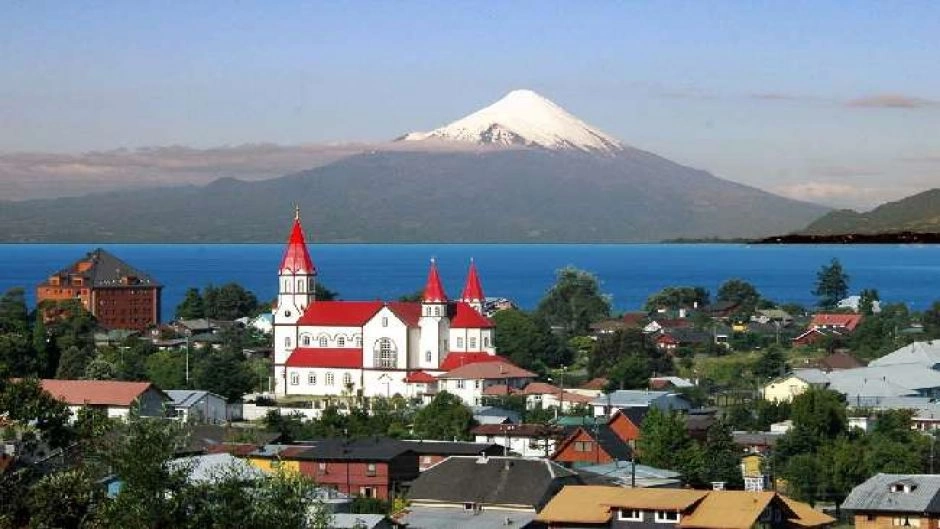 Walking City + Navegacion lago Llanquihue, Puerto Varas, CHILE