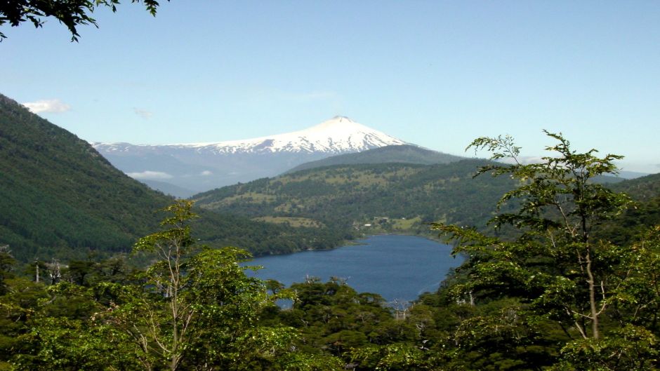 TREKKING PARQUE NACIONAL HUERQUEHUE, Pucon, CHILE