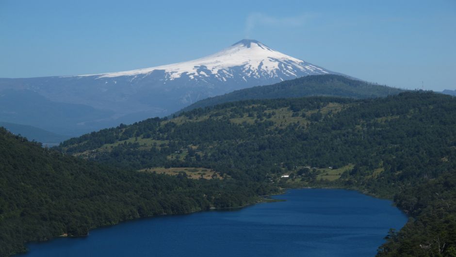 TREKKING PARQUE NACIONAL HUERQUEHUE, Pucon, CHILE