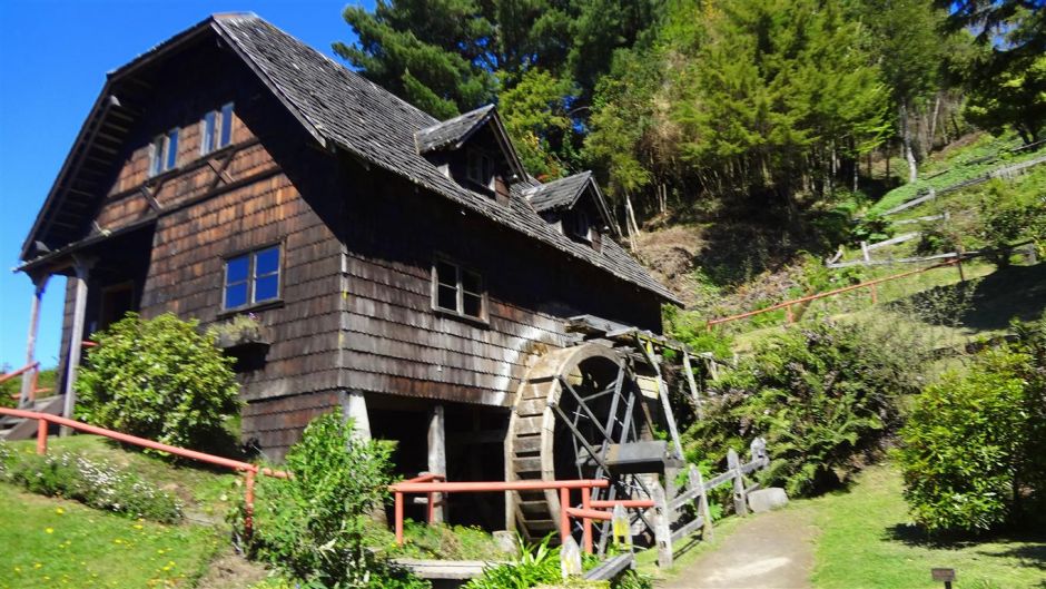 EXCURSION AL PARQUE PUYEHUE Y TERMAS DE AGUA CALIENTE, Puerto Montt, CHILE