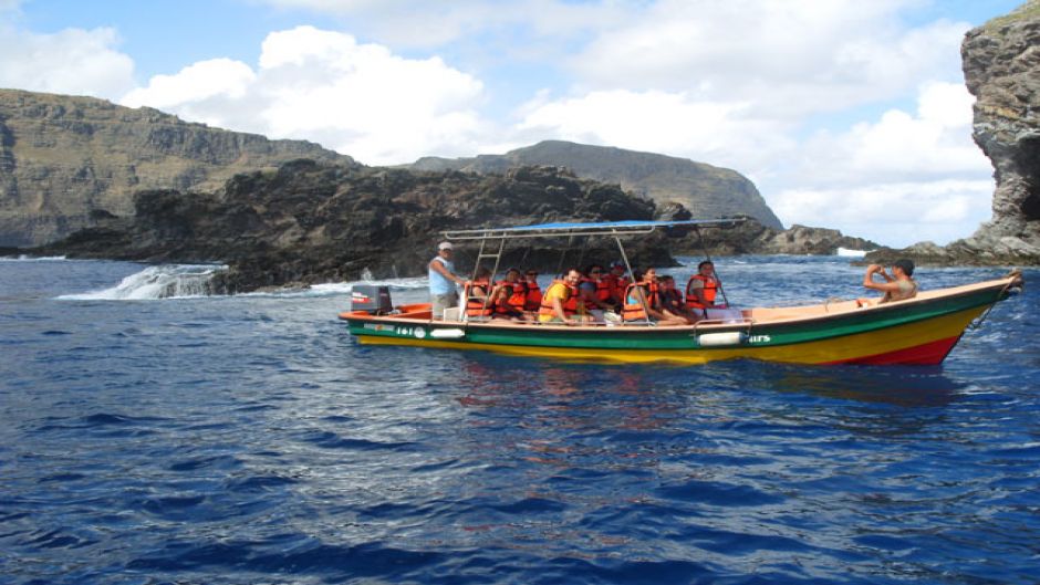 PASEO EN BOTE / SNORKELING, Isla de Pascua, CHILE