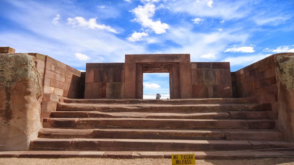 Ruinas de Tiwanaku y Puma Punku , La Paz, BOLIVIA